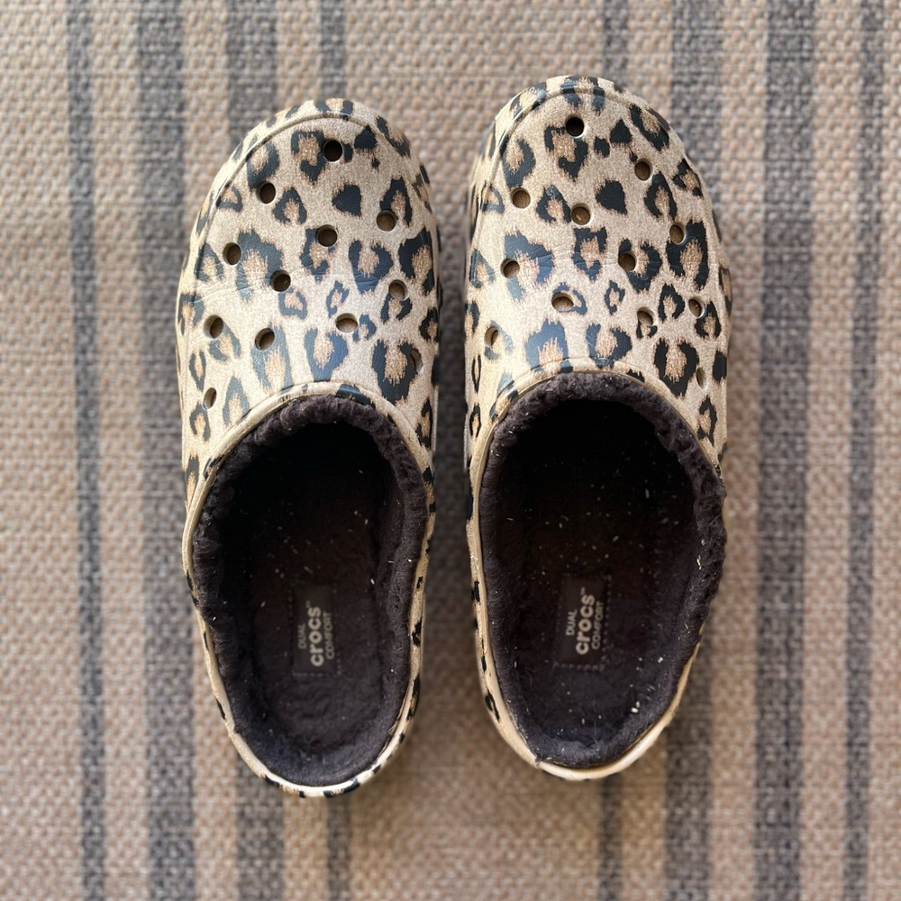 Fuzz lined leopard crocs